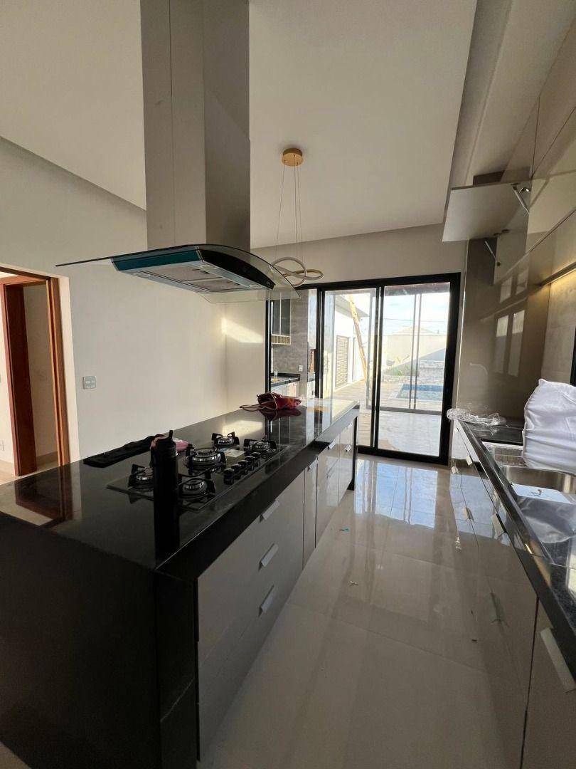 Casa à venda com 3 quartos, 337M2 - Foto 27