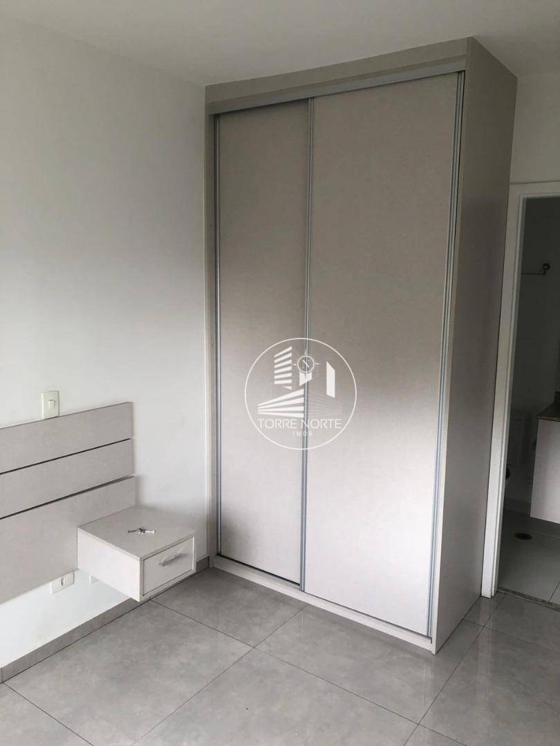 Apartamento à venda com 2 quartos, 67m² - Foto 10