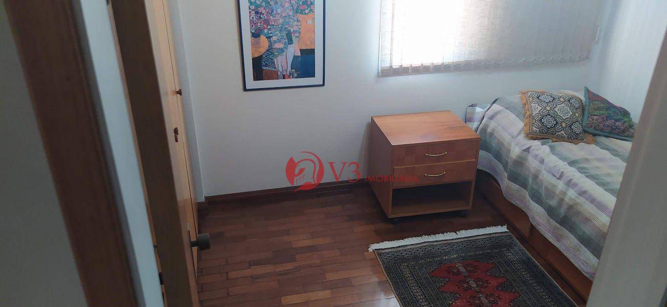 Apartamento à venda com 3 quartos, 110m² - Foto 8