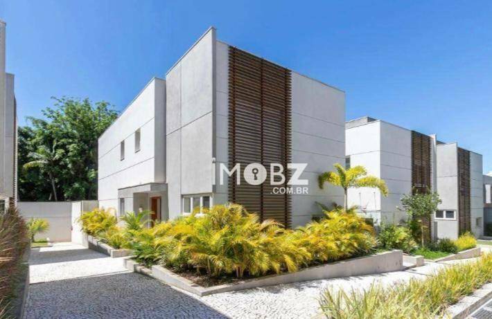 Casa de Condomínio à venda com 4 quartos, 657m² - Foto 2