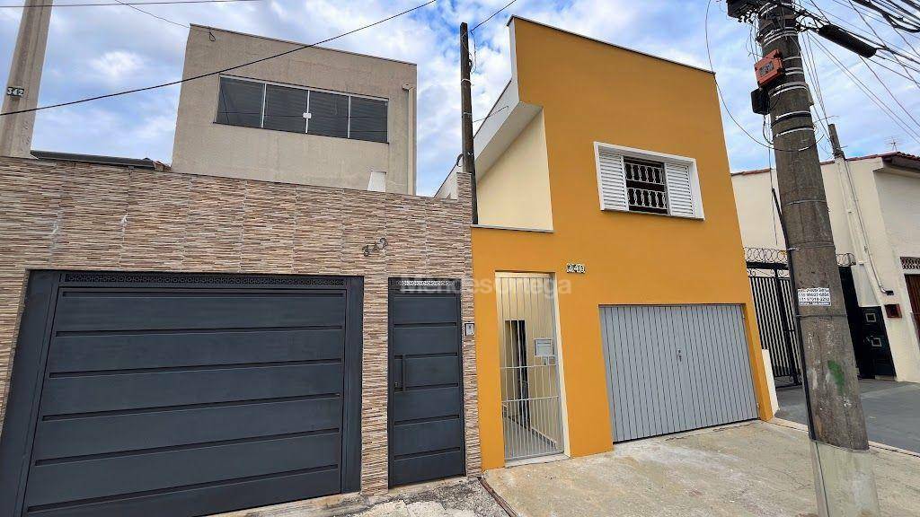 Casa para alugar com 2 quartos, 150m² - Foto 1