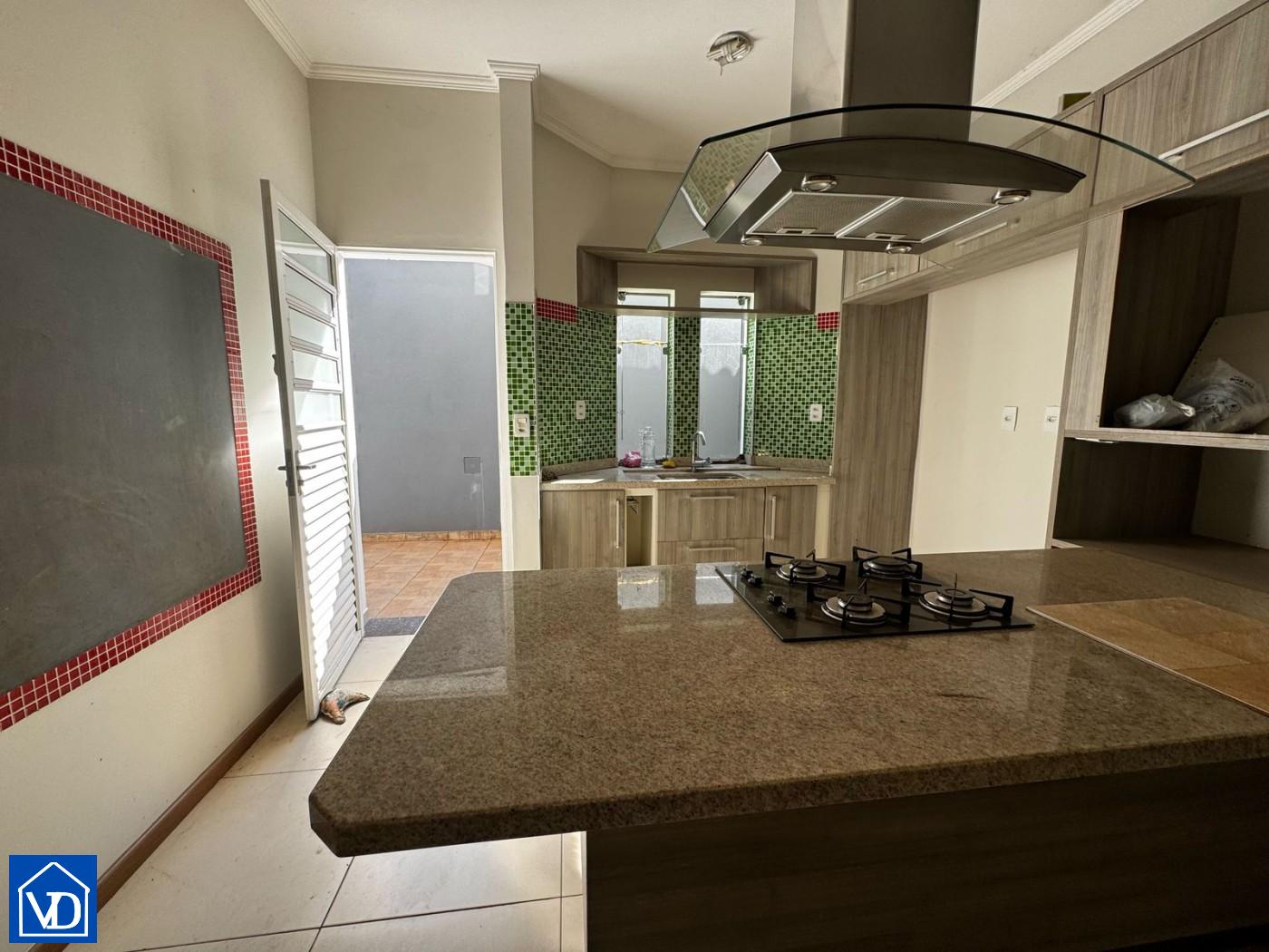 Casa à venda com 3 quartos, 164m² - Foto 14