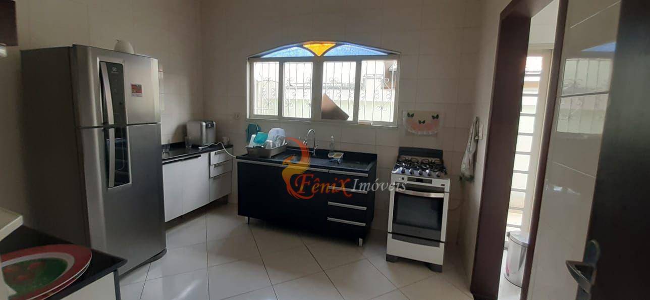 Casa à venda com 3 quartos, 194m² - Foto 19