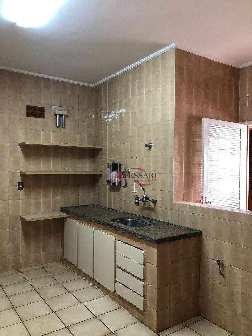 Apartamento à venda com 3 quartos, 140m² - Foto 6