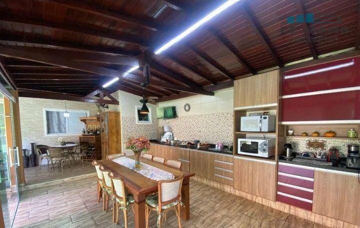 Casa de Condomínio à venda com 3 quartos, 230m² - Foto 6