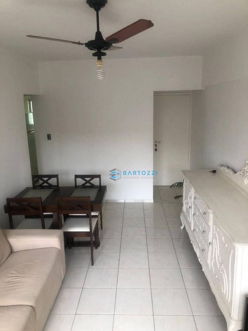 Apartamento à venda com 2 quartos, 72m² - Foto 1