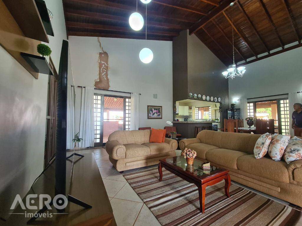 Chácara à venda com 4 quartos, 450m² - Foto 22