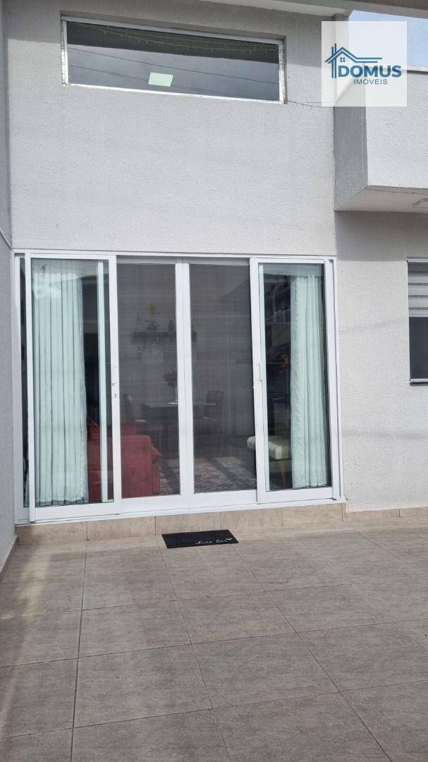 Casa à venda com 3 quartos, 87m² - Foto 4