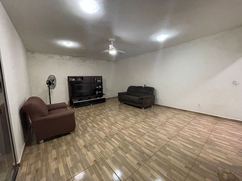 Casa à venda com 3 quartos, 150m² - Foto 9