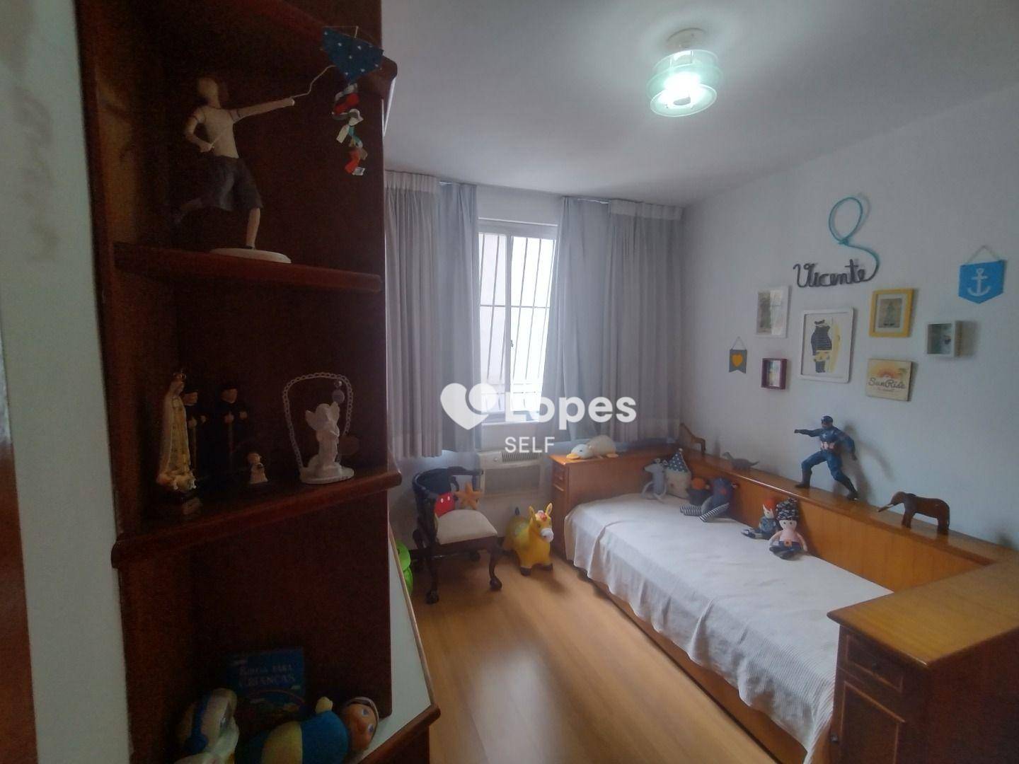 Apartamento à venda com 4 quartos, 208m² - Foto 11