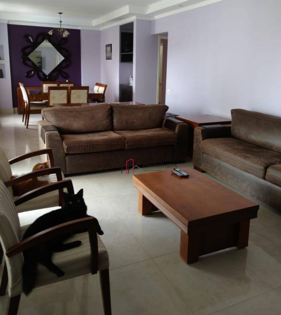 Apartamento à venda com 3 quartos, 134m² - Foto 3