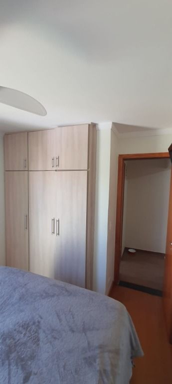 Apartamento à venda com 2 quartos, 60m² - Foto 9