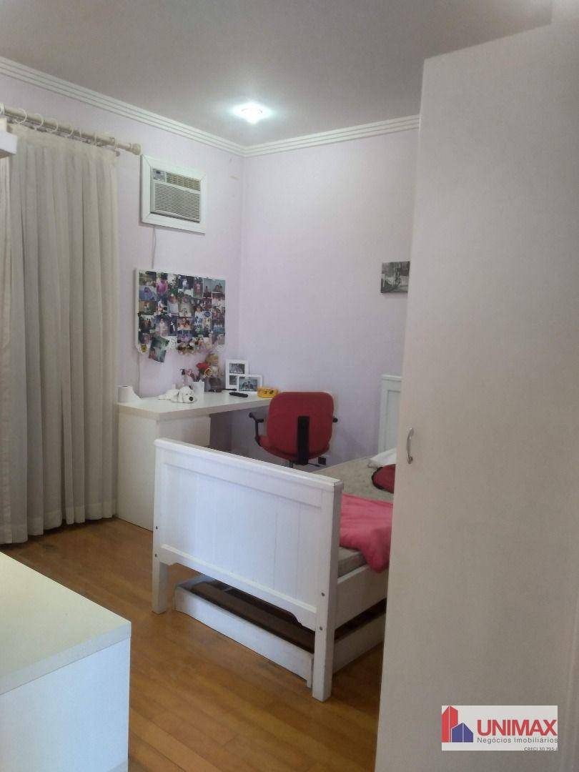 Casa de Condomínio à venda com 4 quartos, 420m² - Foto 18