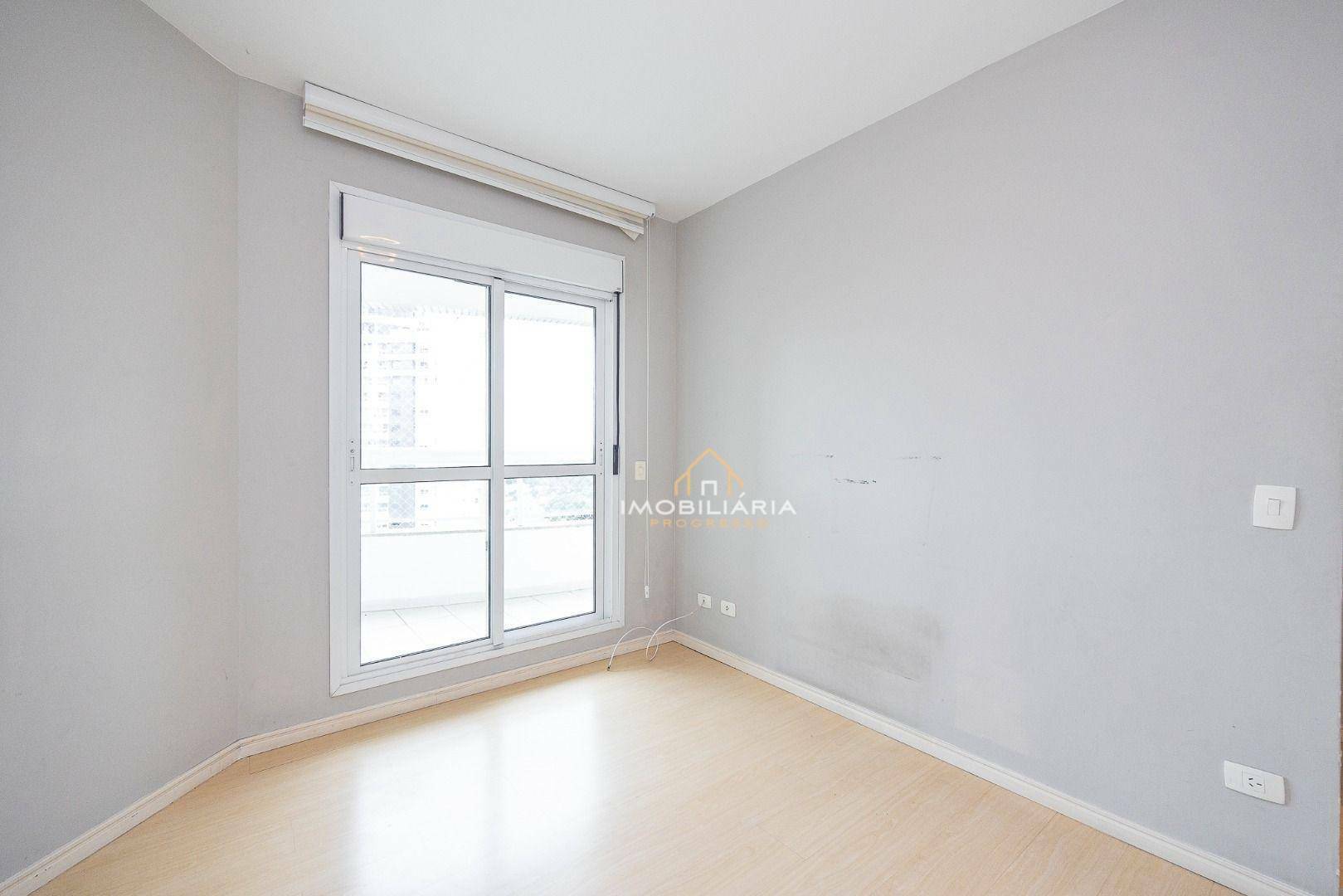 Apartamento à venda com 4 quartos, 215m² - Foto 41