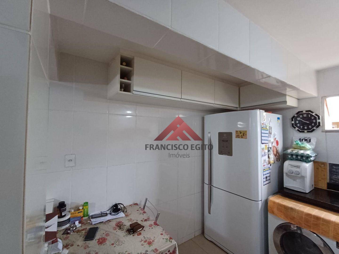 Apartamento à venda com 2 quartos, 42m² - Foto 3