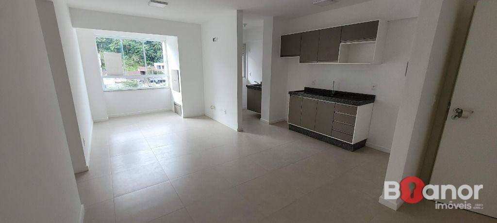 Apartamento à venda e aluguel com 3 quartos, 75m² - Foto 2