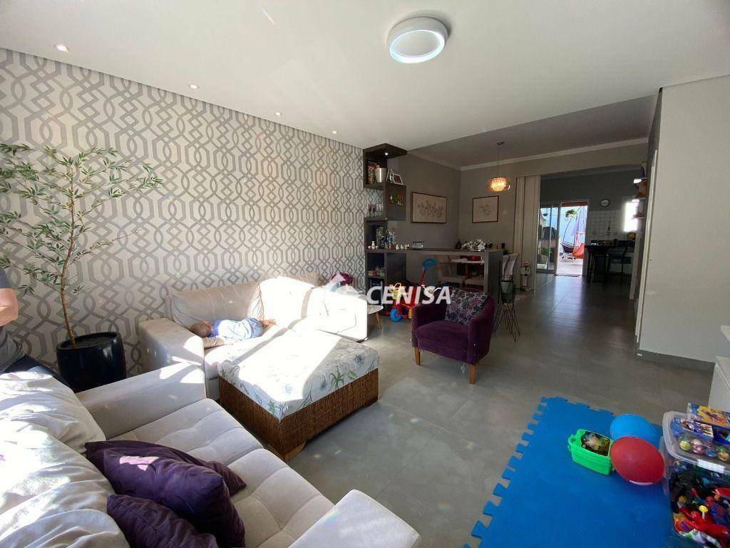 Casa de Condomínio à venda com 3 quartos, 211m² - Foto 3