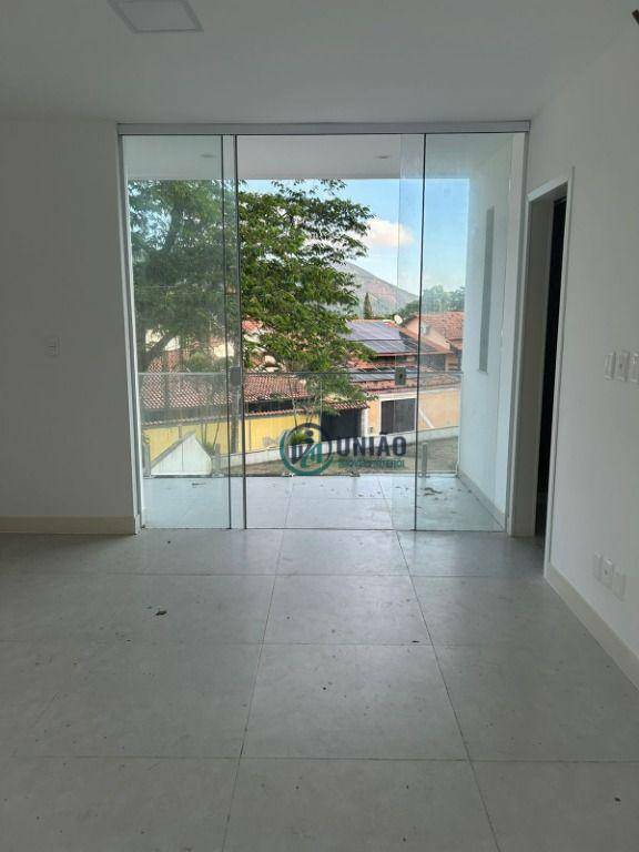 Casa à venda com 3 quartos, 121m² - Foto 27