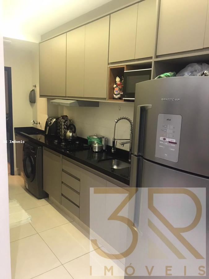 Apartamento à venda com 2 quartos, 60m² - Foto 2