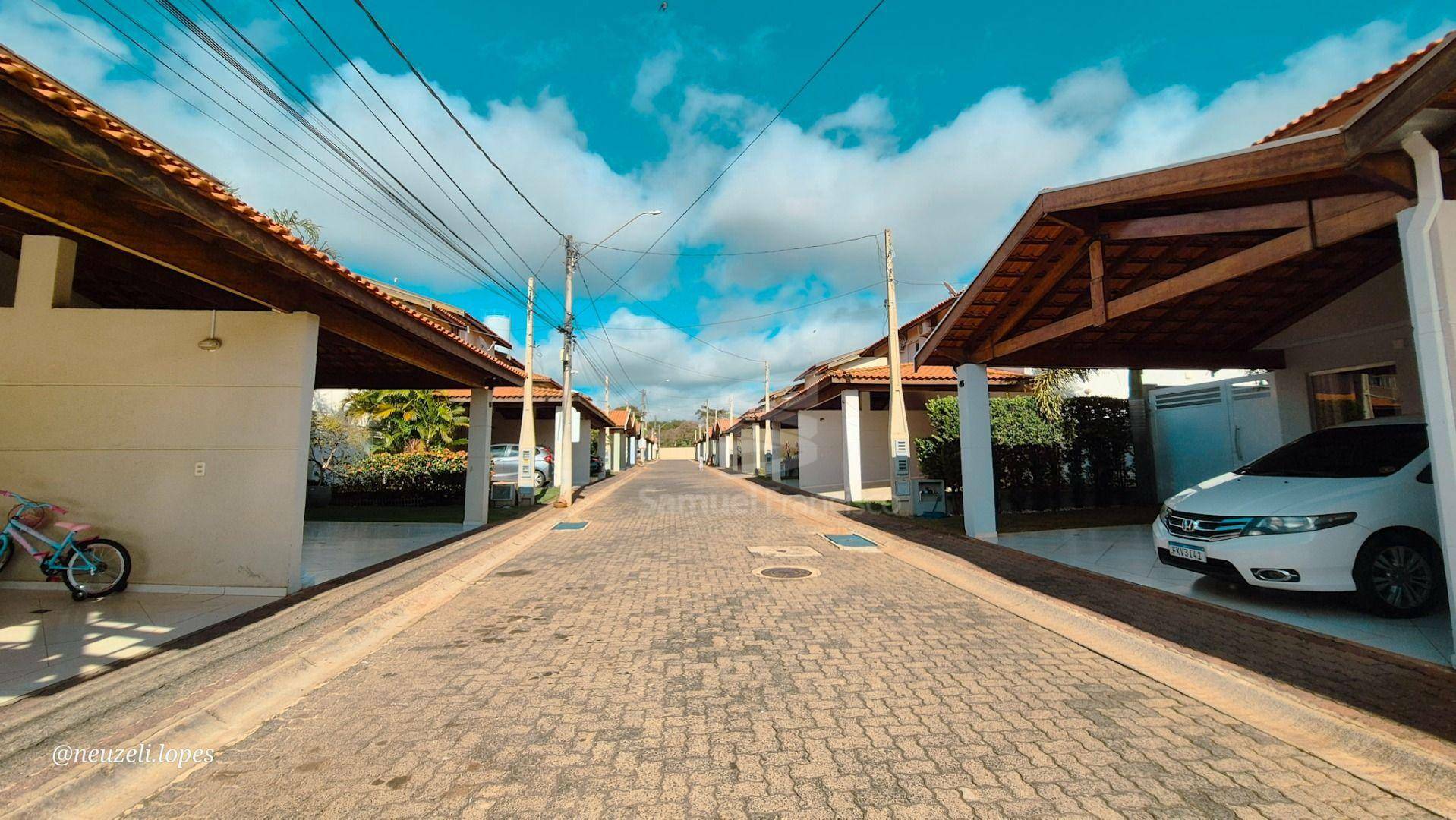 Casa de Condomínio à venda com 3 quartos, 127m² - Foto 2