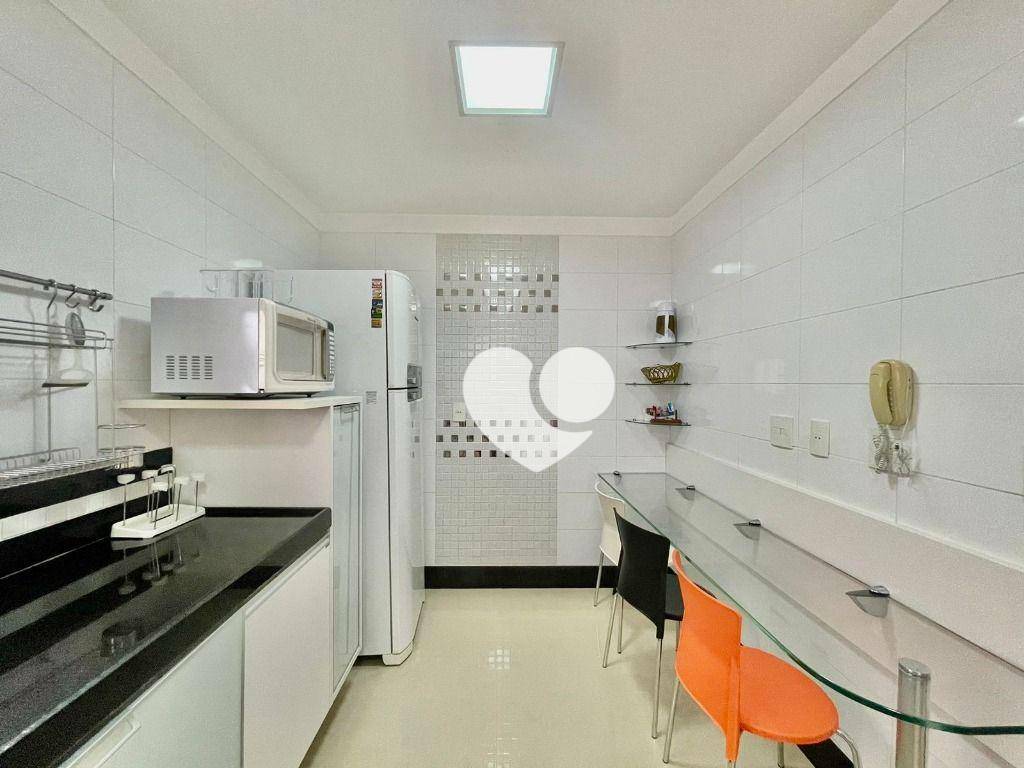 Apartamento à venda com 4 quartos, 160m² - Foto 12