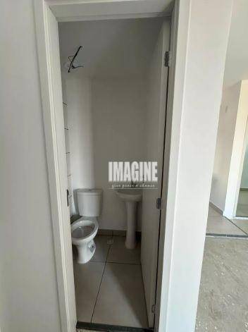 Apartamento para alugar com 2 quartos, 42m² - Foto 22