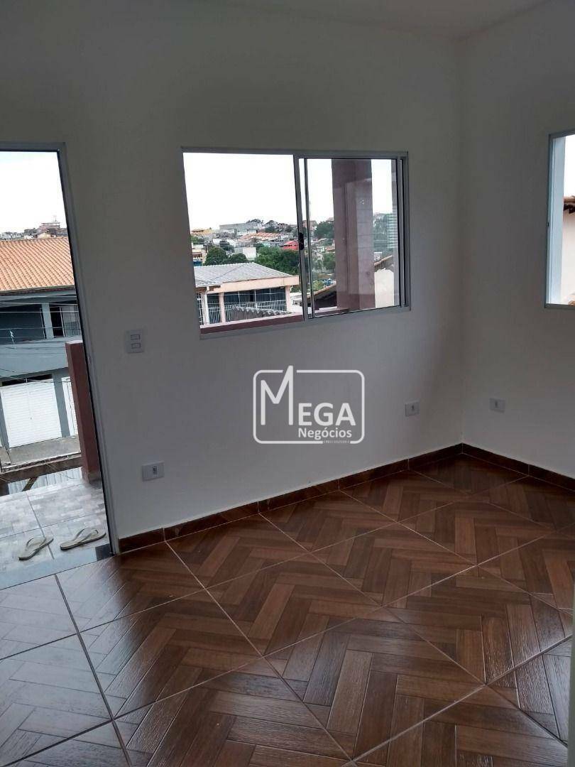 Casa à venda com 2 quartos, 125m² - Foto 1