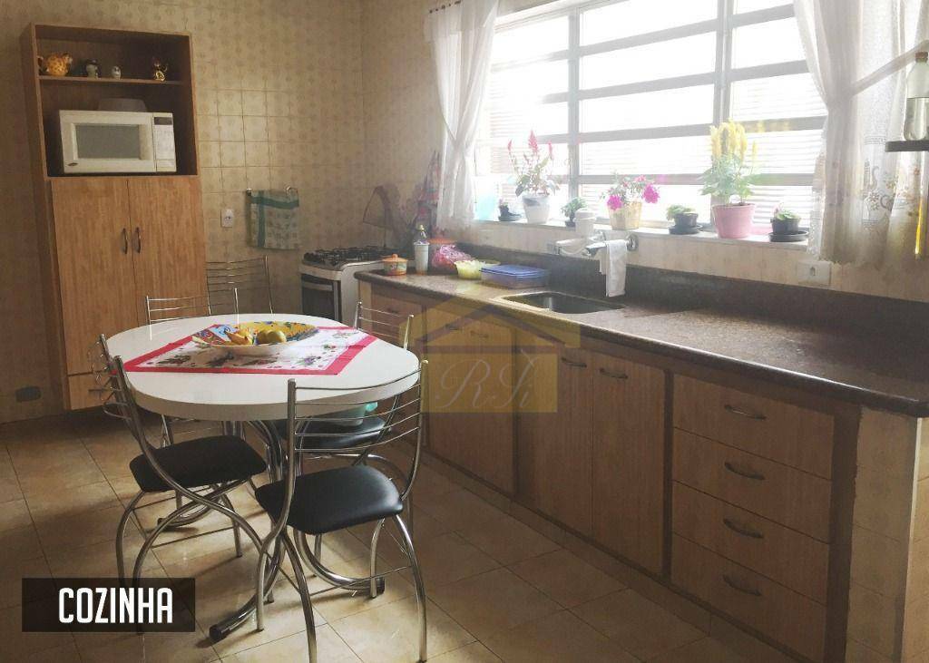 Sobrado à venda com 3 quartos, 243m² - Foto 4