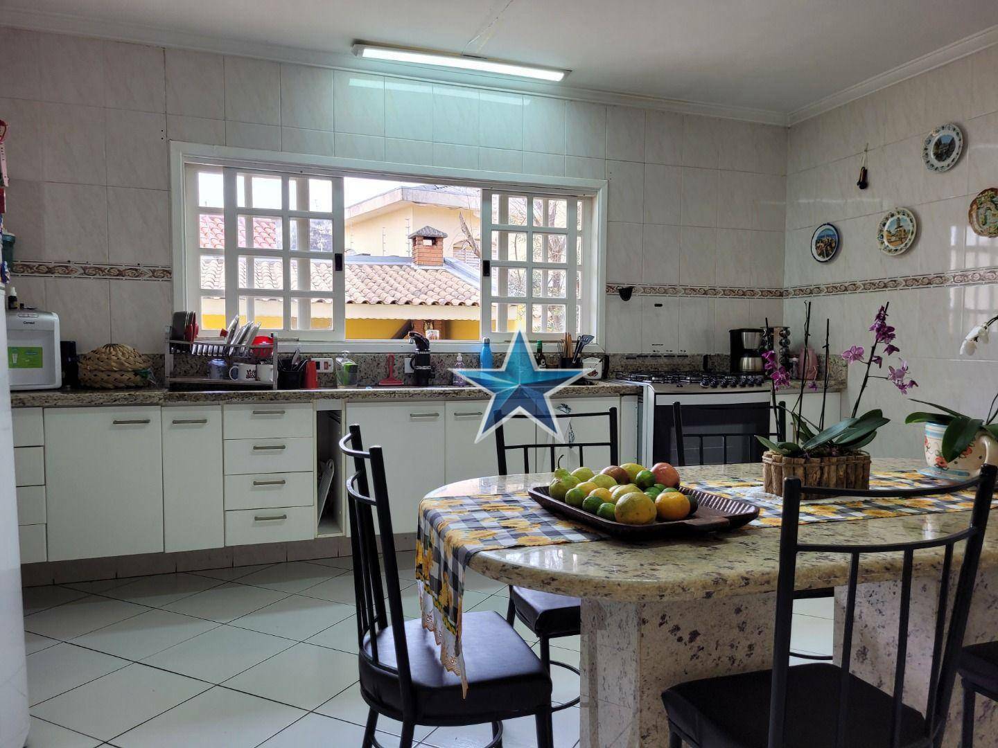 Sobrado à venda com 3 quartos, 213m² - Foto 17