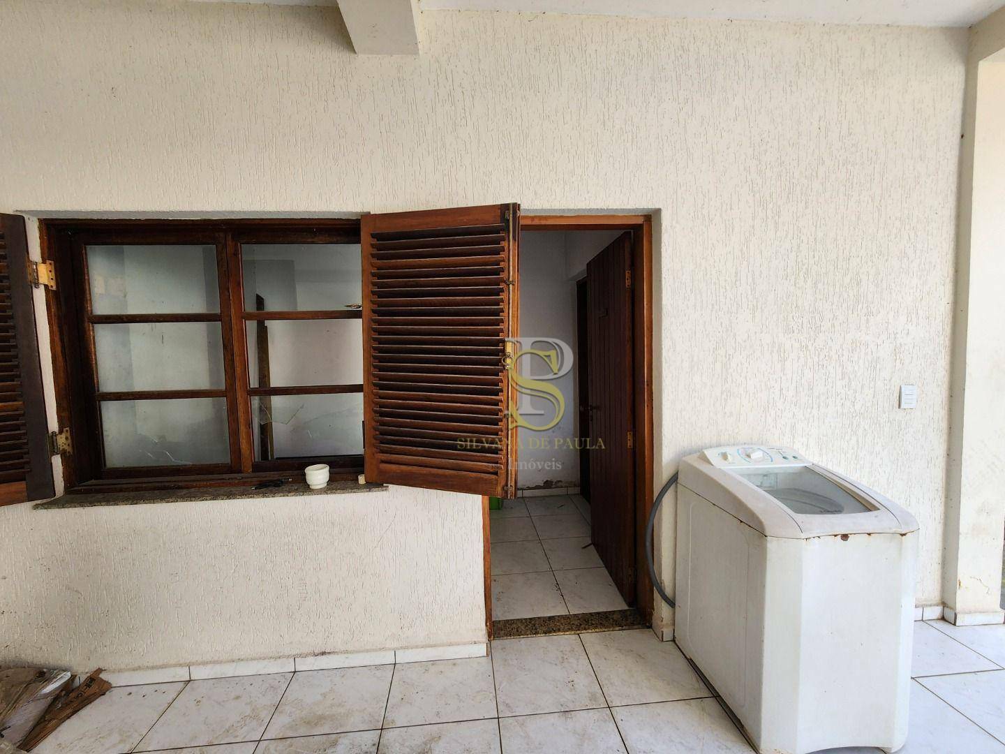 Casa à venda com 3 quartos, 350m² - Foto 8