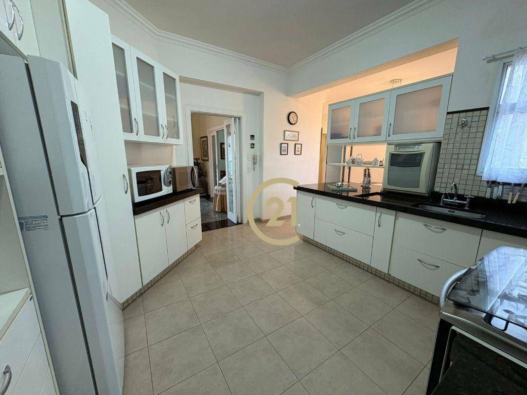 Apartamento à venda com 4 quartos, 264m² - Foto 5