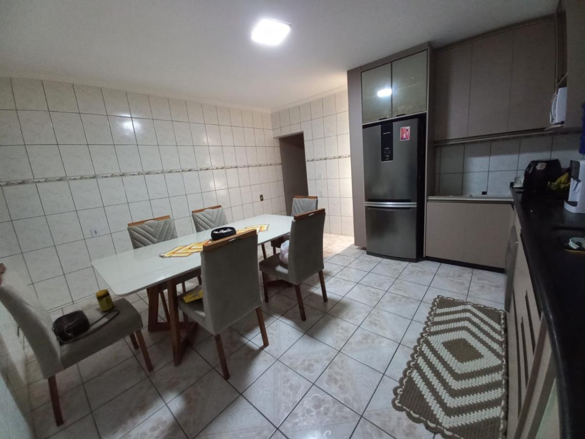 Casa à venda com 2 quartos, 265m² - Foto 14