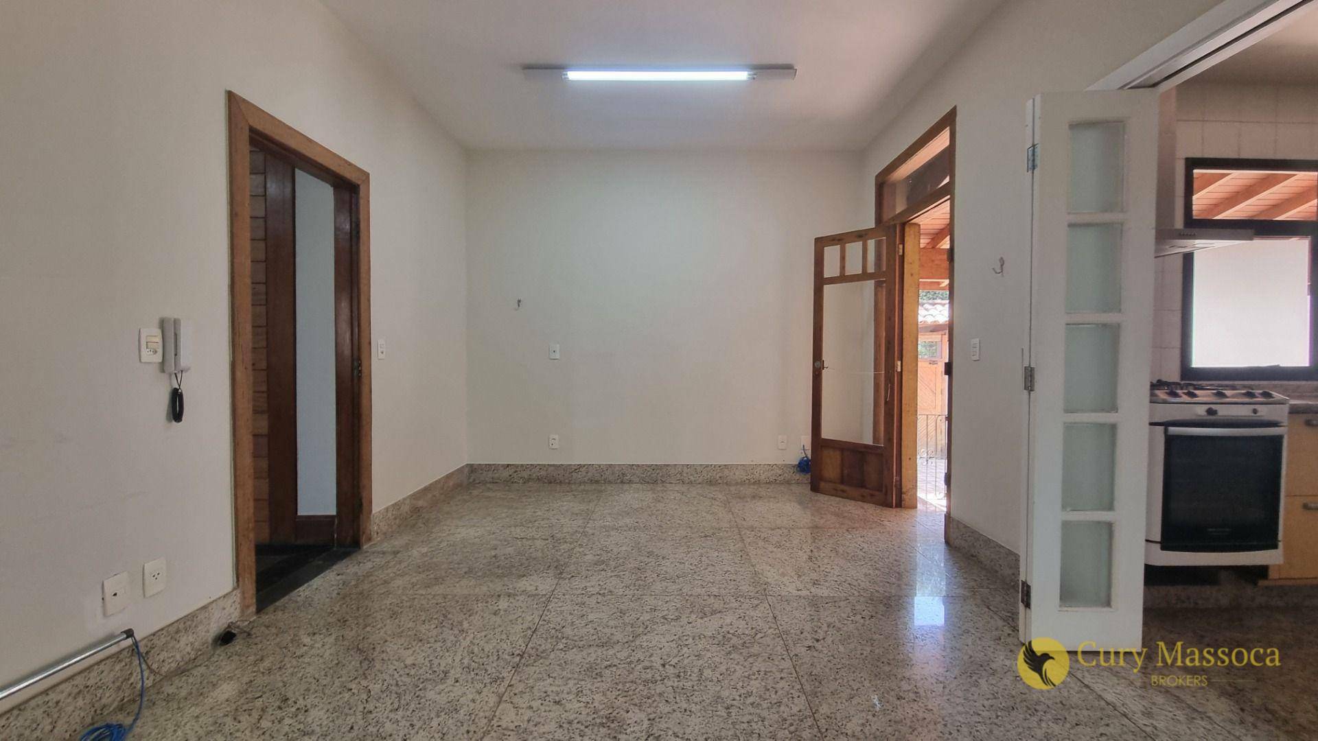 Casa para alugar com 2 quartos, 140m² - Foto 8