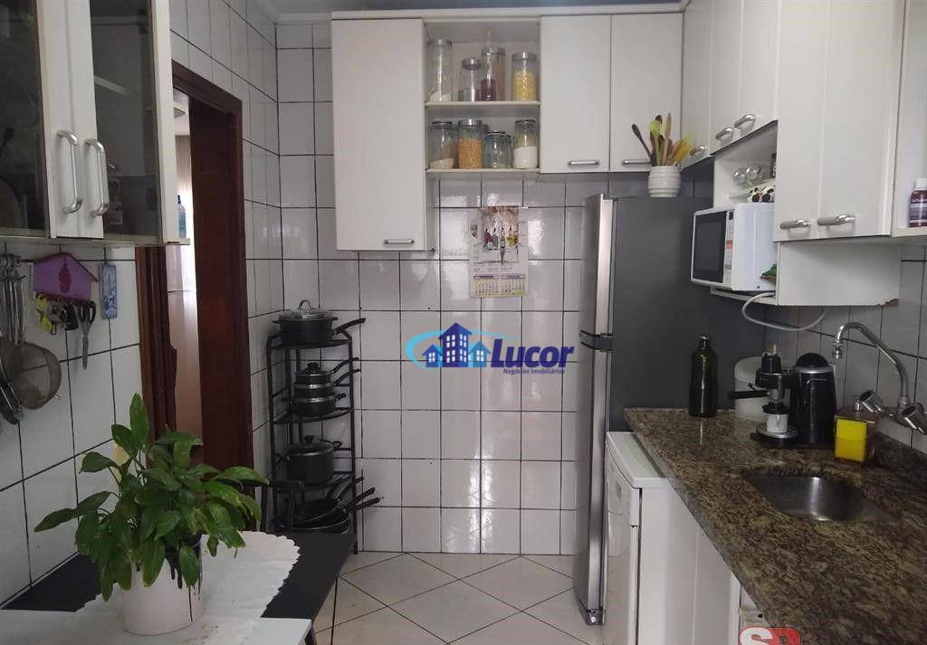 Apartamento à venda com 3 quartos, 107m² - Foto 12