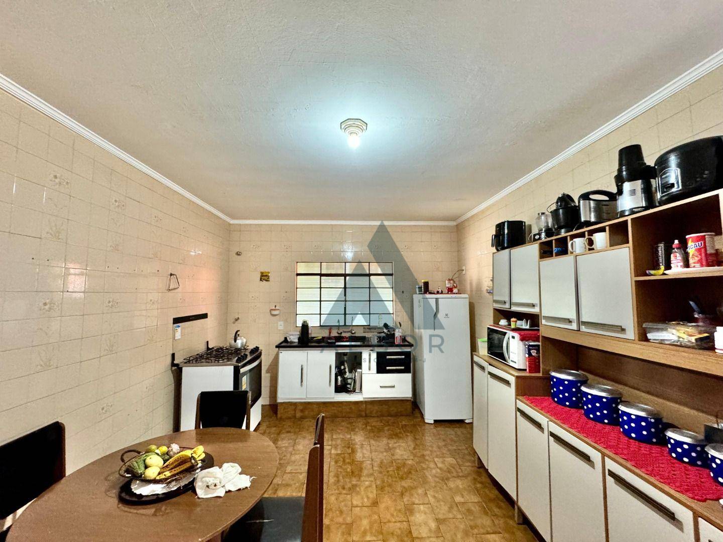 Casa, 2 quartos, 121 m² - Foto 1