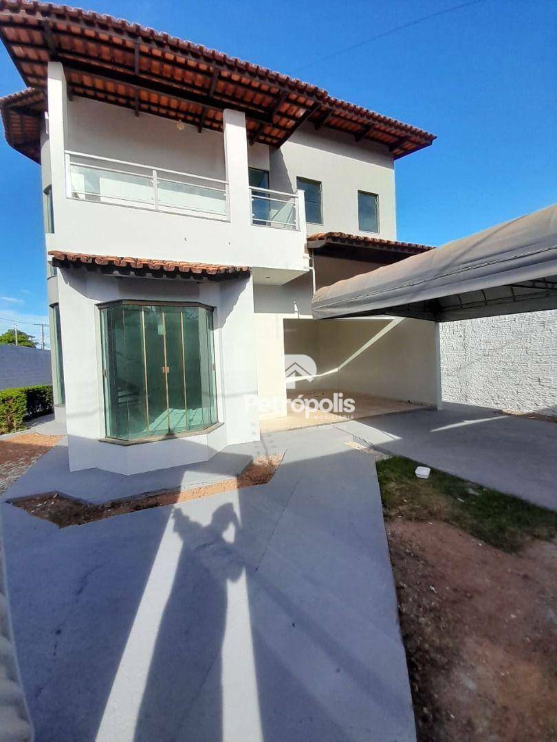 Sobrado à venda com 3 quartos, 205m² - Foto 1