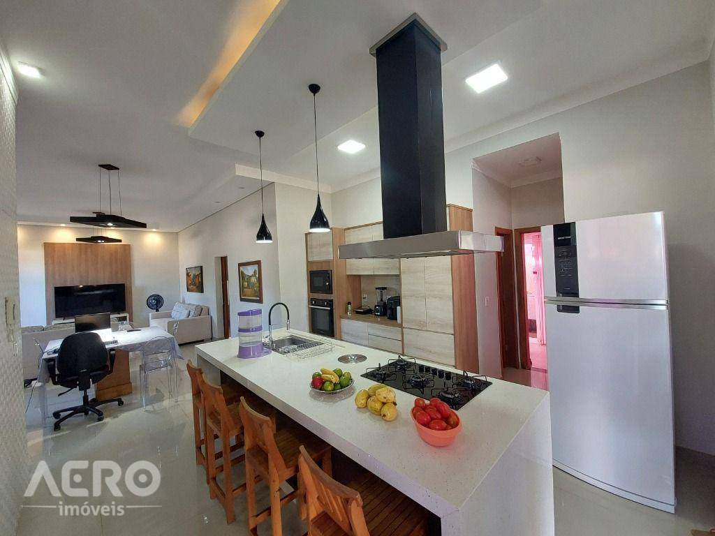 Casa de Condomínio à venda com 3 quartos, 210m² - Foto 10