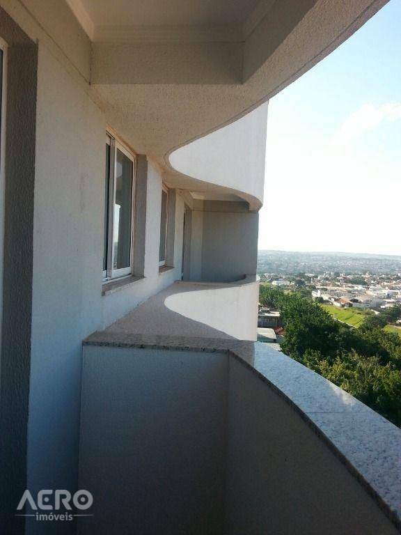 Apartamento à venda com 2 quartos, 57m² - Foto 2