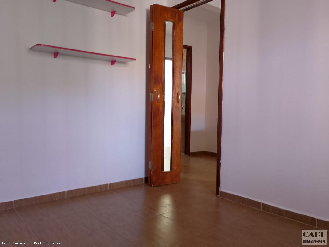 Casa para alugar com 2 quartos, 45m² - Foto 11