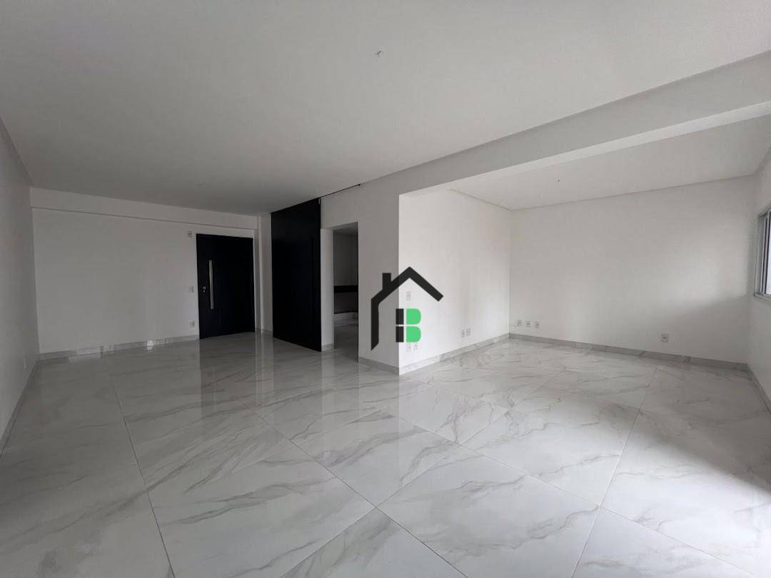 Apartamento, 3 quartos, 288 m² - Foto 1