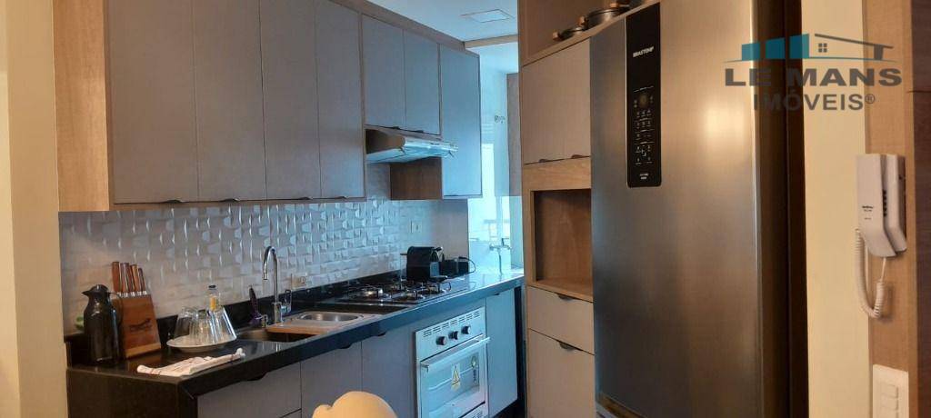 Apartamento à venda com 2 quartos, 66m² - Foto 8