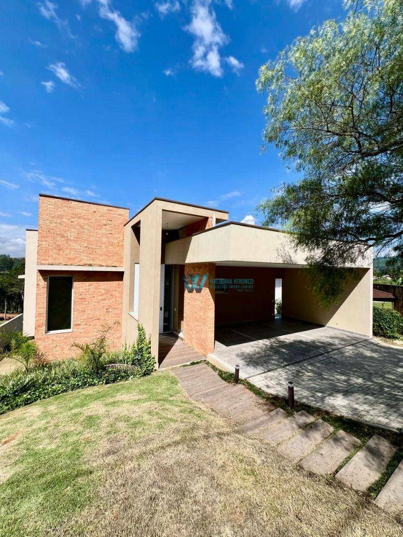 Casa à venda e aluguel com 4 quartos, 305m² - Foto 2