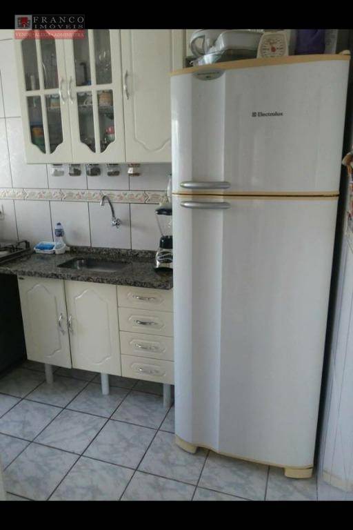 Apartamento à venda com 2 quartos, 48m² - Foto 2