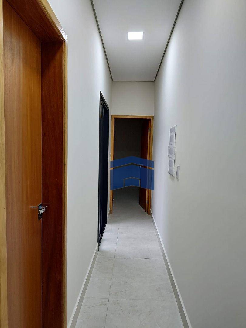 Casa à venda com 2 quartos, 90m² - Foto 9