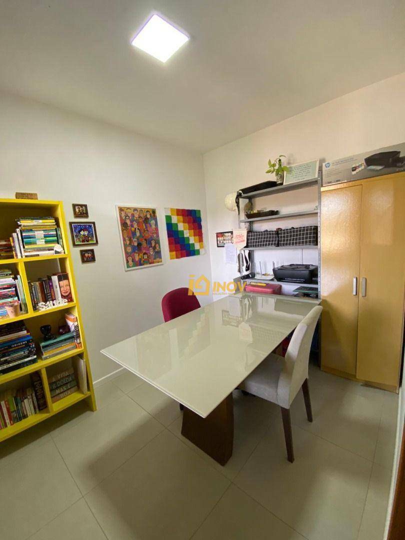 Casa à venda com 2 quartos, 70m² - Foto 13