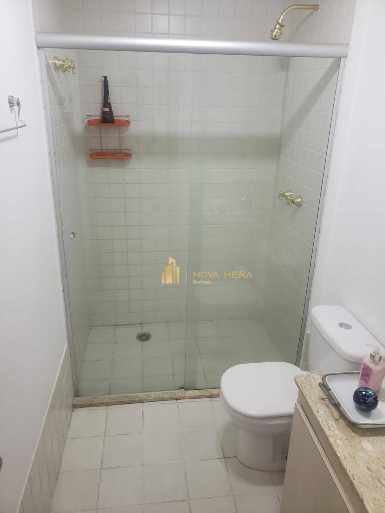 Apartamento à venda com 2 quartos, 65m² - Foto 3