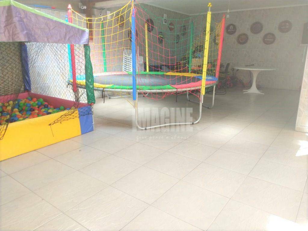 Sobrado à venda com 4 quartos, 290m² - Foto 20