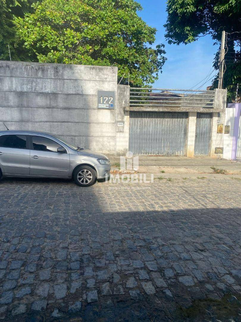 Casa, 3 quartos, 239 m² - Foto 1