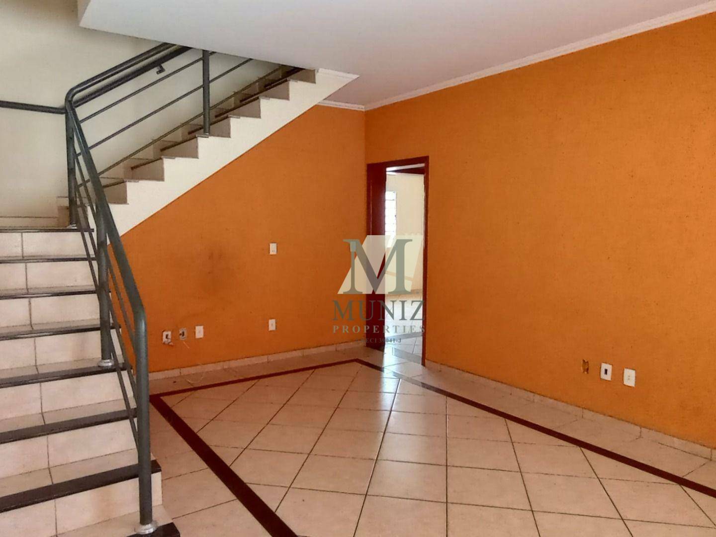 Casa à venda com 4 quartos, 250m² - Foto 5