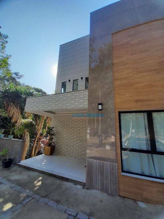 Casa à venda com 3 quartos, 380m² - Foto 27